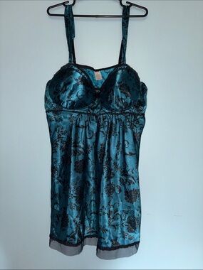 2XL Teal & Black Floral Satin looking Chemise Intimates- EUC- AS IS